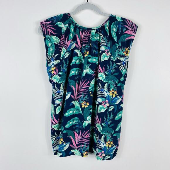Ann Taylor LOFT Size Medium Floral Botanical Flutter Sleeve Shell Top - Picture 3 of 5